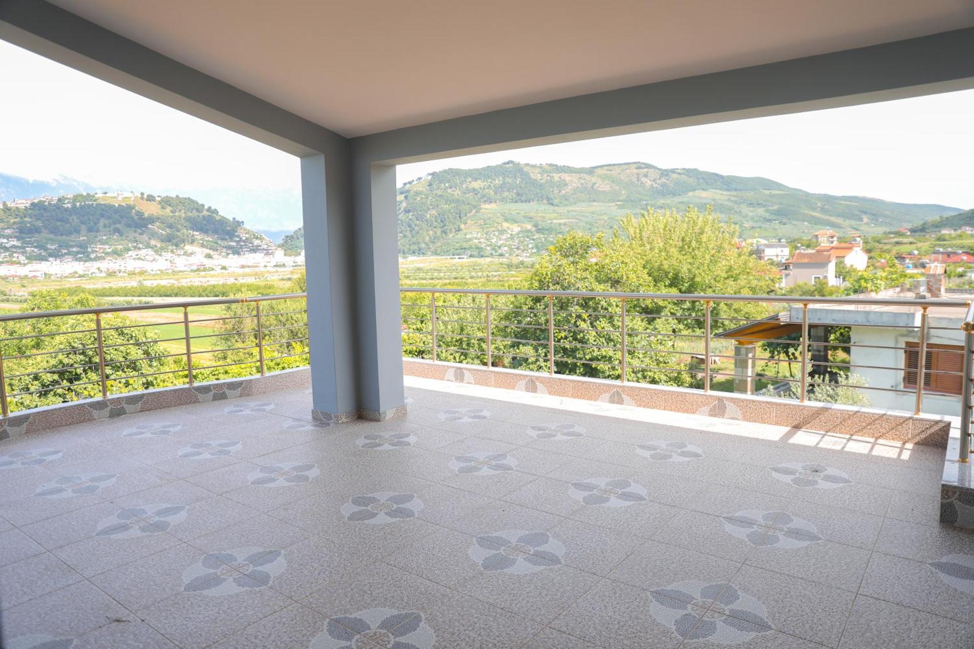 Amla'S Villa Berat Bagian luar foto